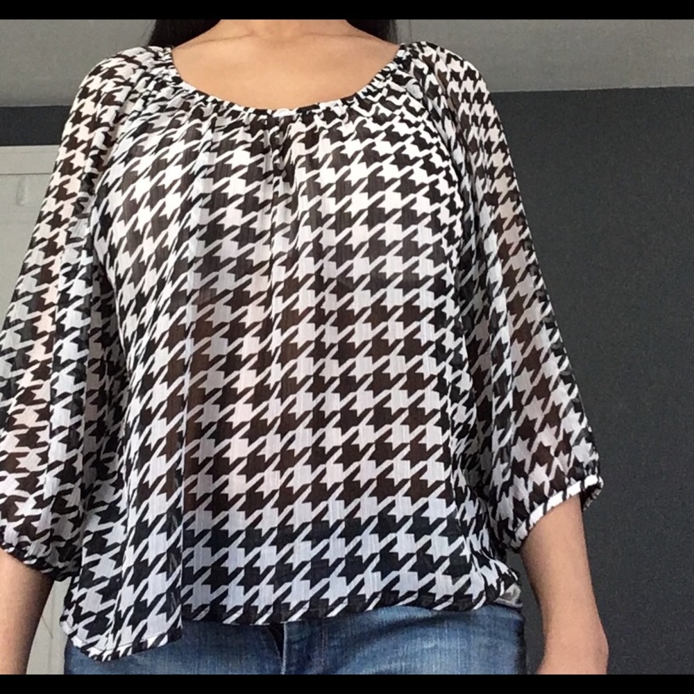 Black and white top